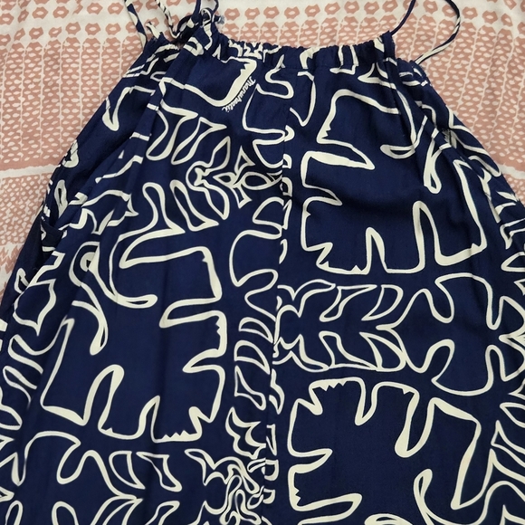 Manuheali'i Top - Picture 8 of 8